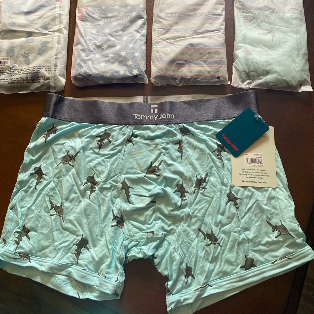 5 pairs brand new Tommy John Large trunks